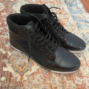 Black men’s Unlisted Kenneth Cole dress sneakers